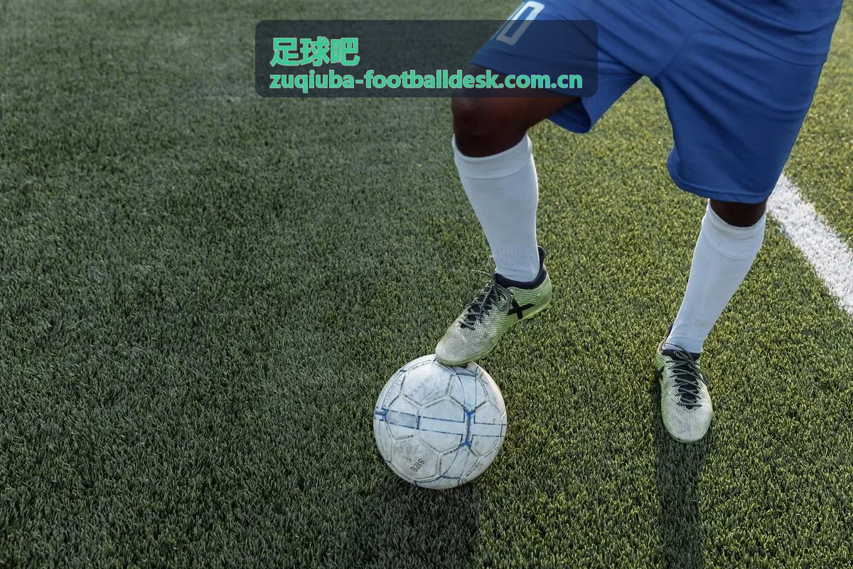 足球吧训练技巧：传球准确性练习